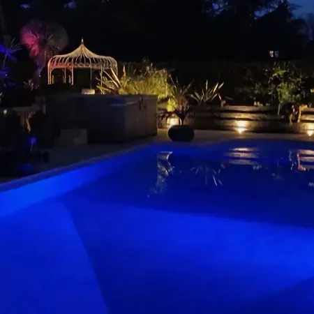 Lavish In Sartoux With Sauna Βίλα *